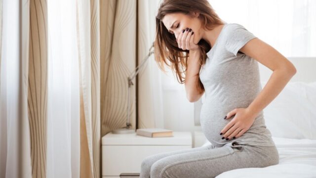 Découvrez comment lutter contre les remontées acides pendant la grossesse